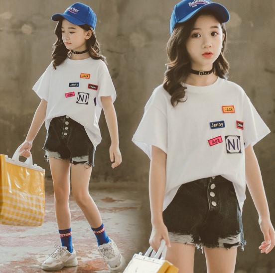 2020夏服新作韓国子供服　女の子　ワッペンデザイン　半袖Ｔシャツ