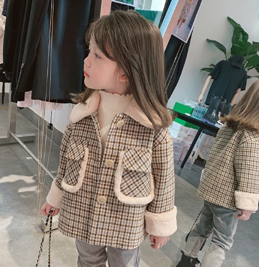 2020冬服新作韓国子供服　女の子　チェック柄　コート