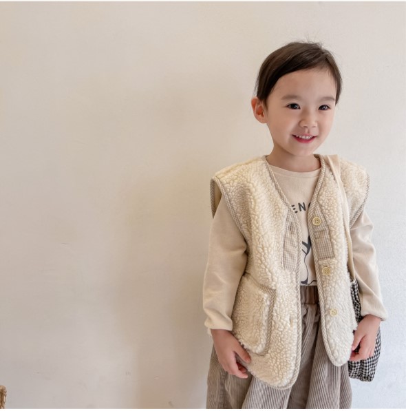 2021冬服新作韓国子供服　女の子　Lamb Wool　チョッキ