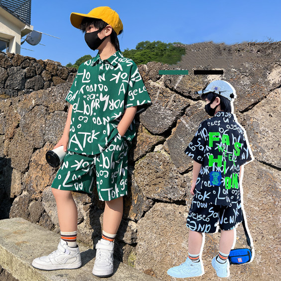 2025夏新作韓国子供服　男の子　英字ロゴ　上下セット