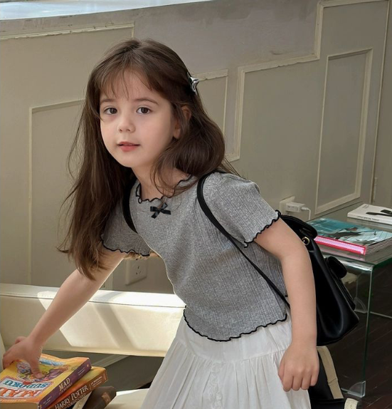 2025夏服新作韓国子供服　リボン柄　半袖ｔシャツ