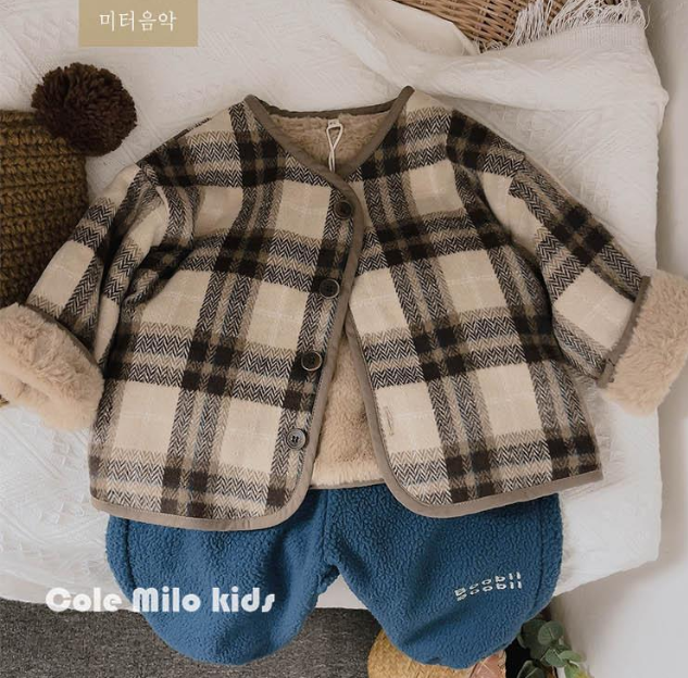 2025冬服新作韓国子供服　チェック柄　アウター
