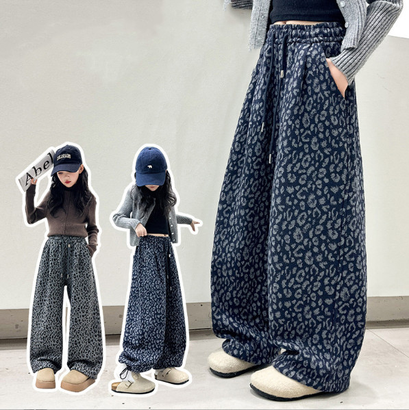 2025冬服新作韓国子供服　豹柄パンツ